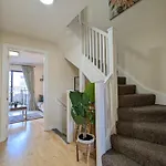 Large 3-Bedrooms House Near Centre Free Parking