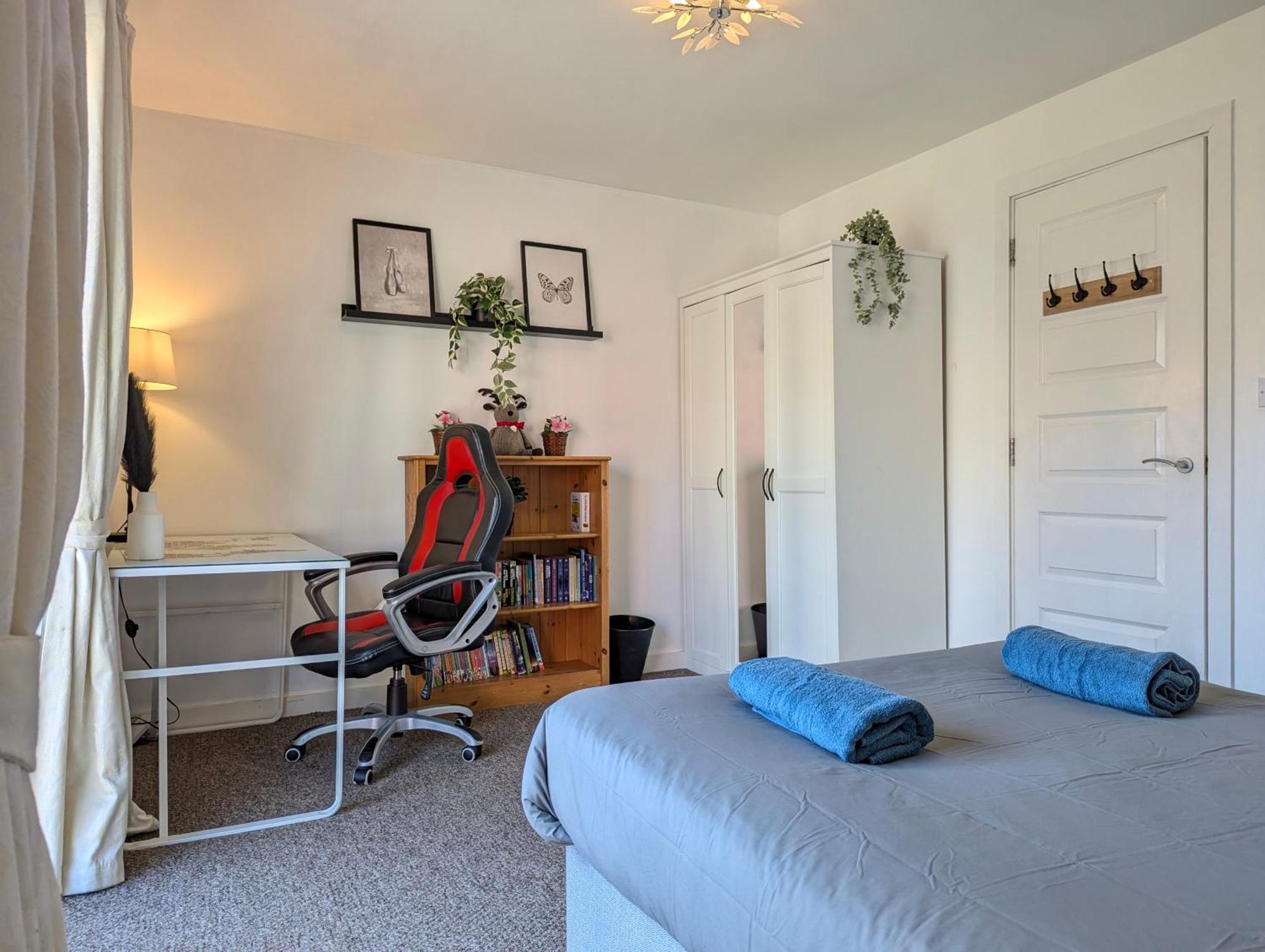 Holiday home Large 3-bedrooms House Near Centre Free Parking Liverpool