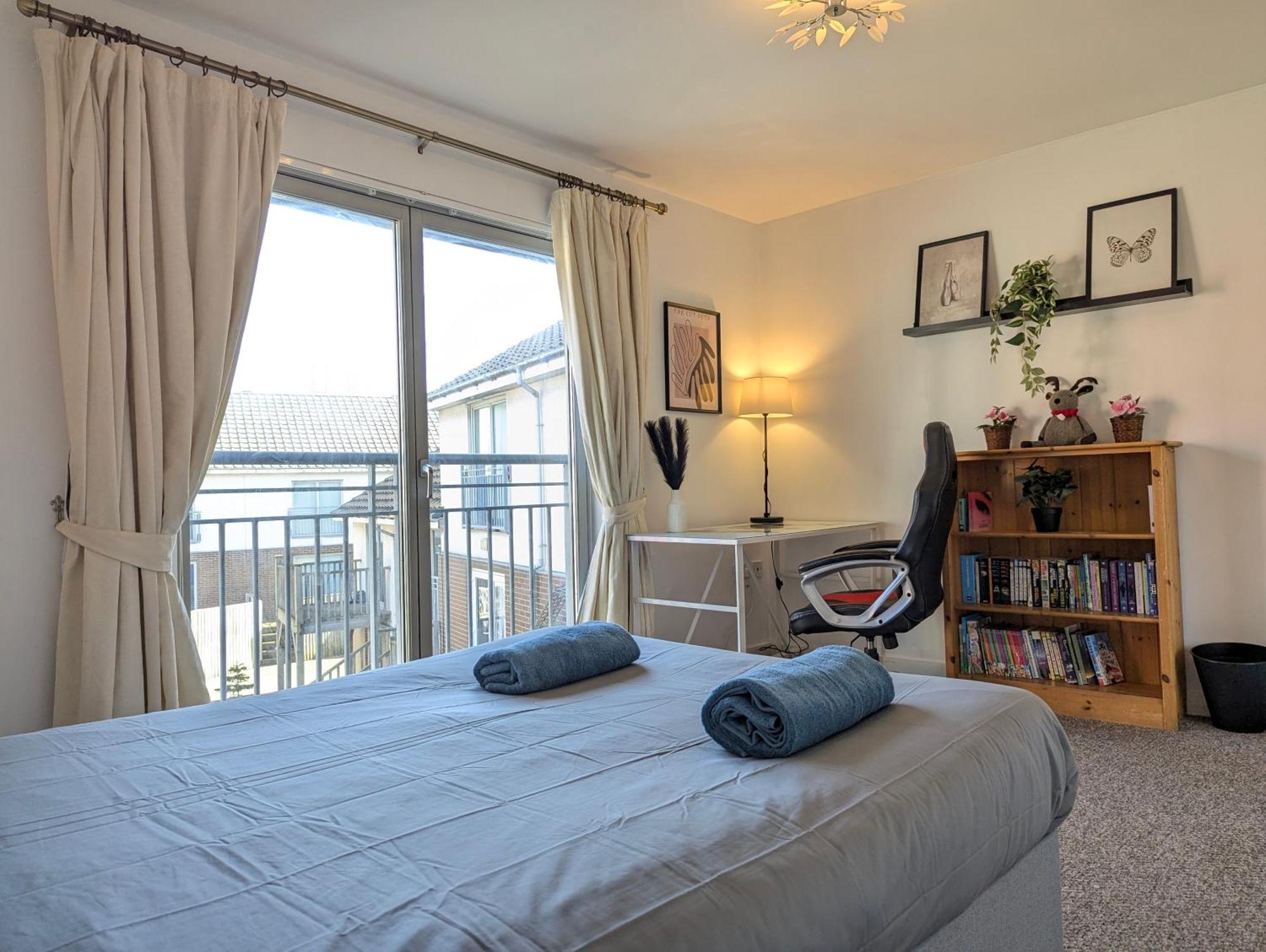 Large 3-bedrooms House Near Centre Free Parking * Liverpool